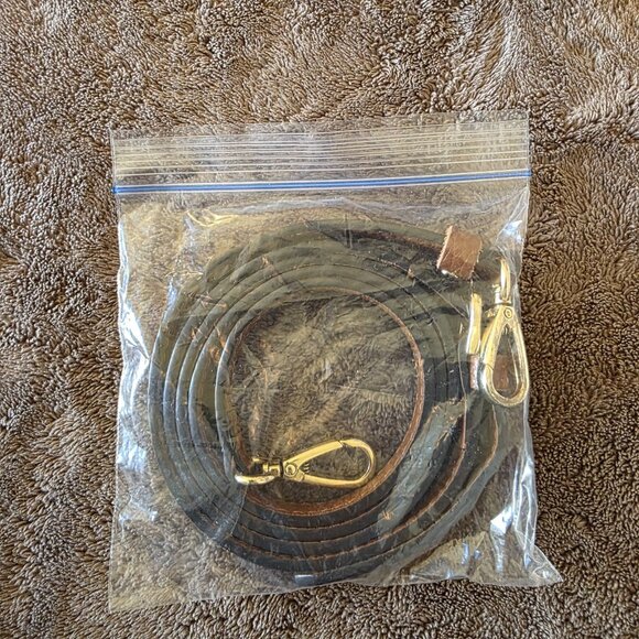 Dooney & Bourke Pebble Grain Small Lexington Tote Bag Yellow Leather Red Lining - Picture 3 of 14